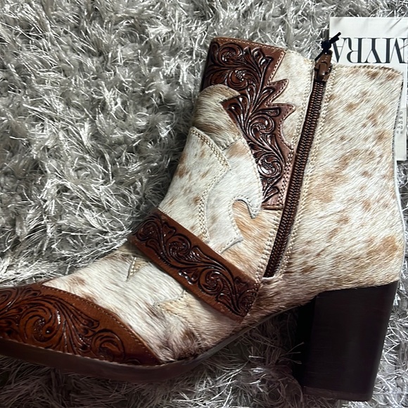 Leather booties with hand tooled detailing, hair-on and belted accent, new, Myra - Picture 6 of 16